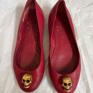 Red Skull Alexander McQueen Embellished Women's Shoes
